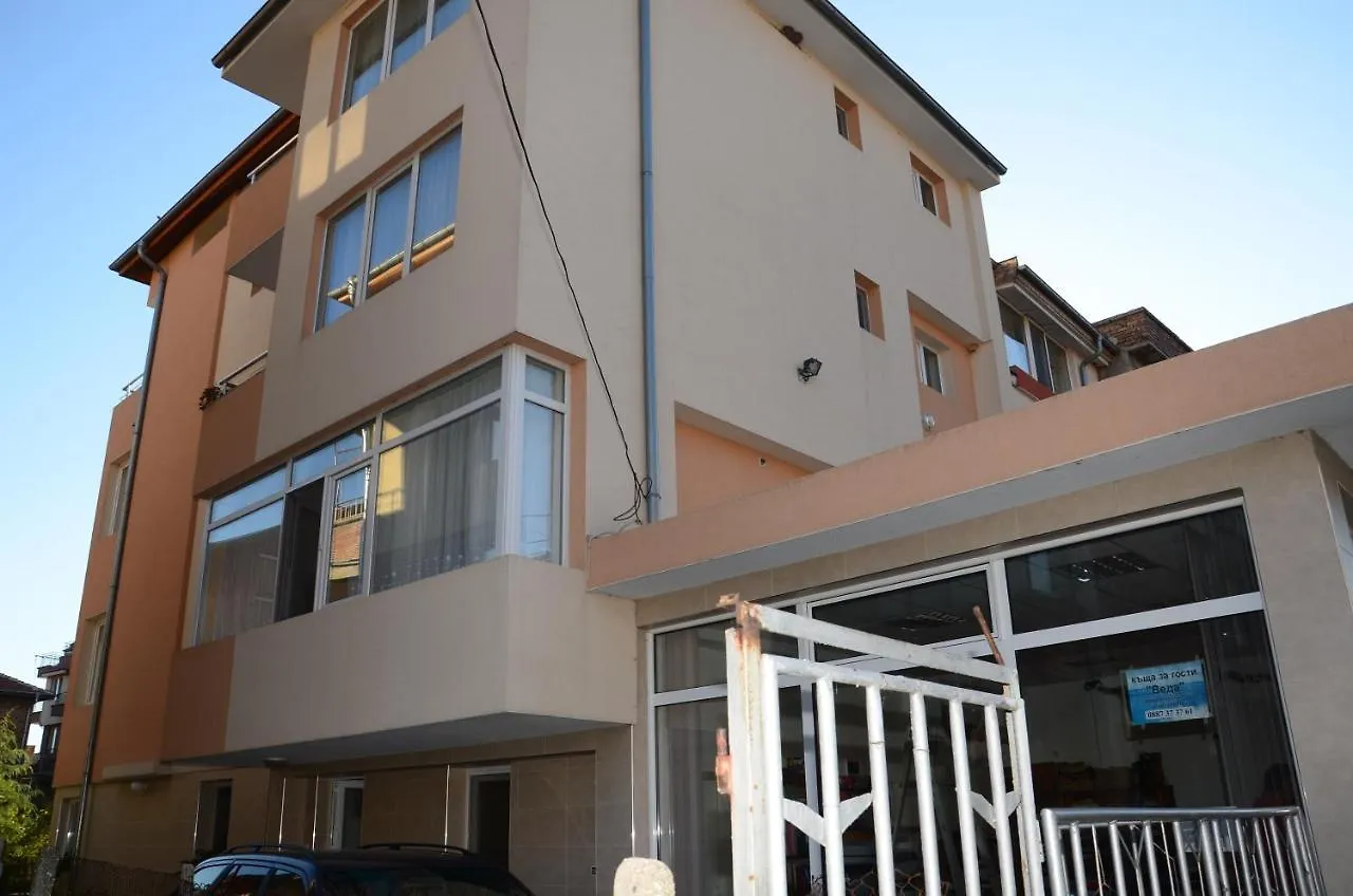 Veda Guest House Pomorie 3*,