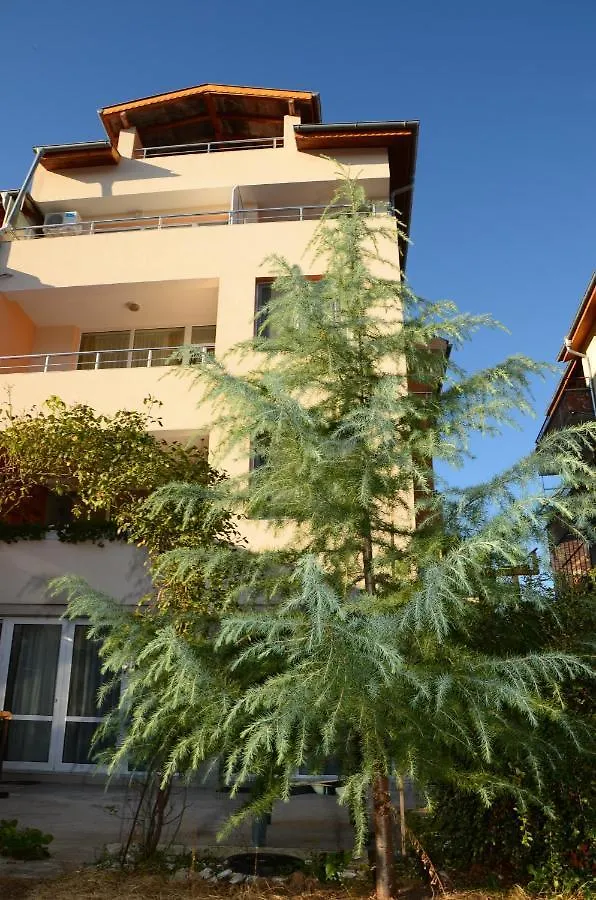 Veda Guest House Pomorie 3*,
